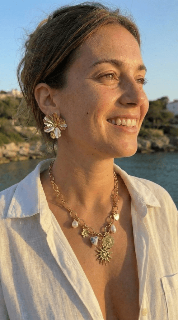 Quels bijoux choisir pour faire ressortir son bronzage cet été ? - MAISON DE L'AMOUR