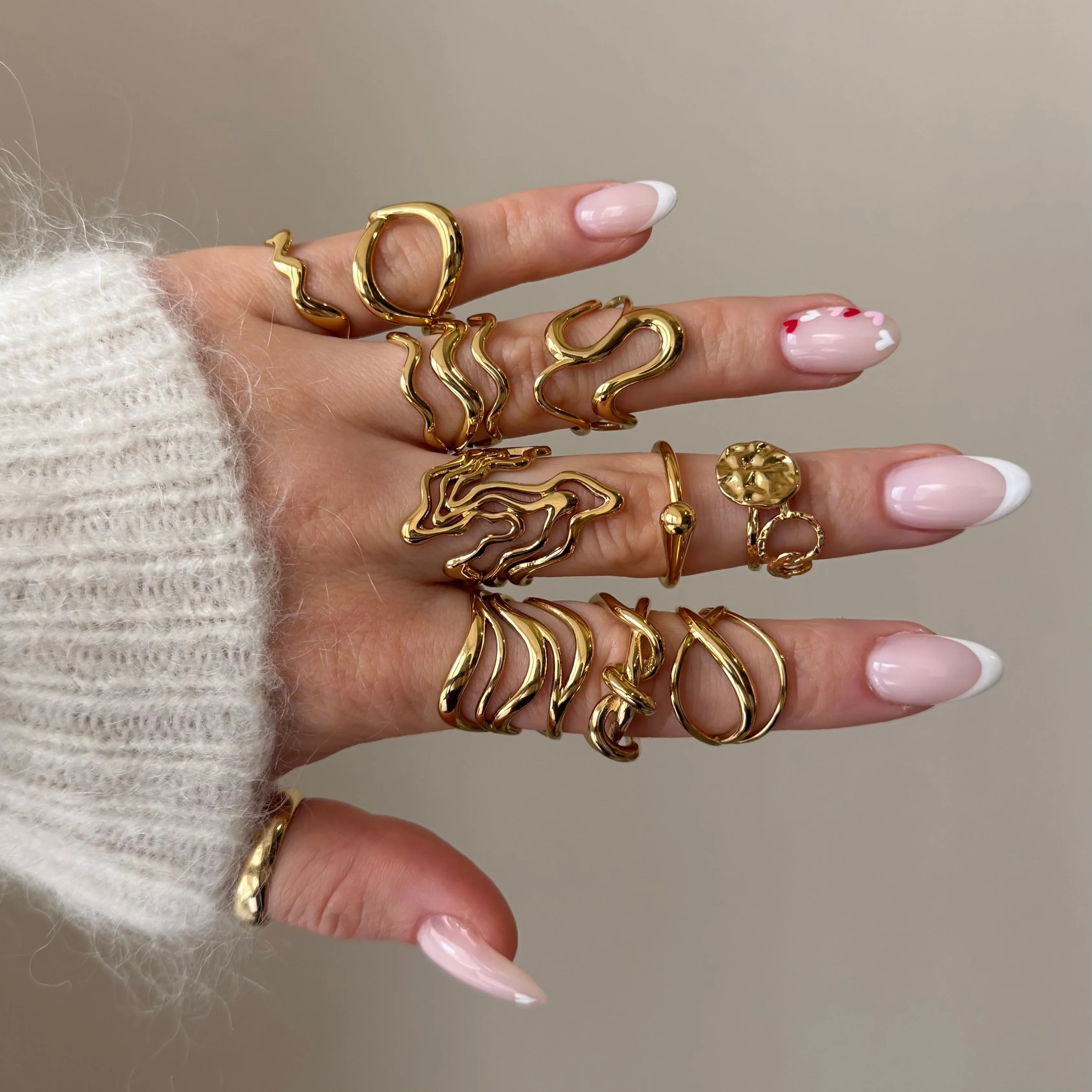 Bague Ajustable : 3 raisons de l'adopter (et dire adieu aux problèmes de taille) - MAISON DE L'AMOUR