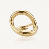Bague ajustable en acier inoxydable doré, au design rond et large, surface lisse.