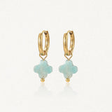 Paire de boucles d'oreilles créoles en acier inoxydable doré, pendentifs trèfles en pierre naturelle bleu-vert veinée, boule