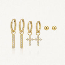 Trio de boucles d'oreilles en acier inoxydable doré: créoles barrettes zirconium, créoles croix zirconium et puces billes.