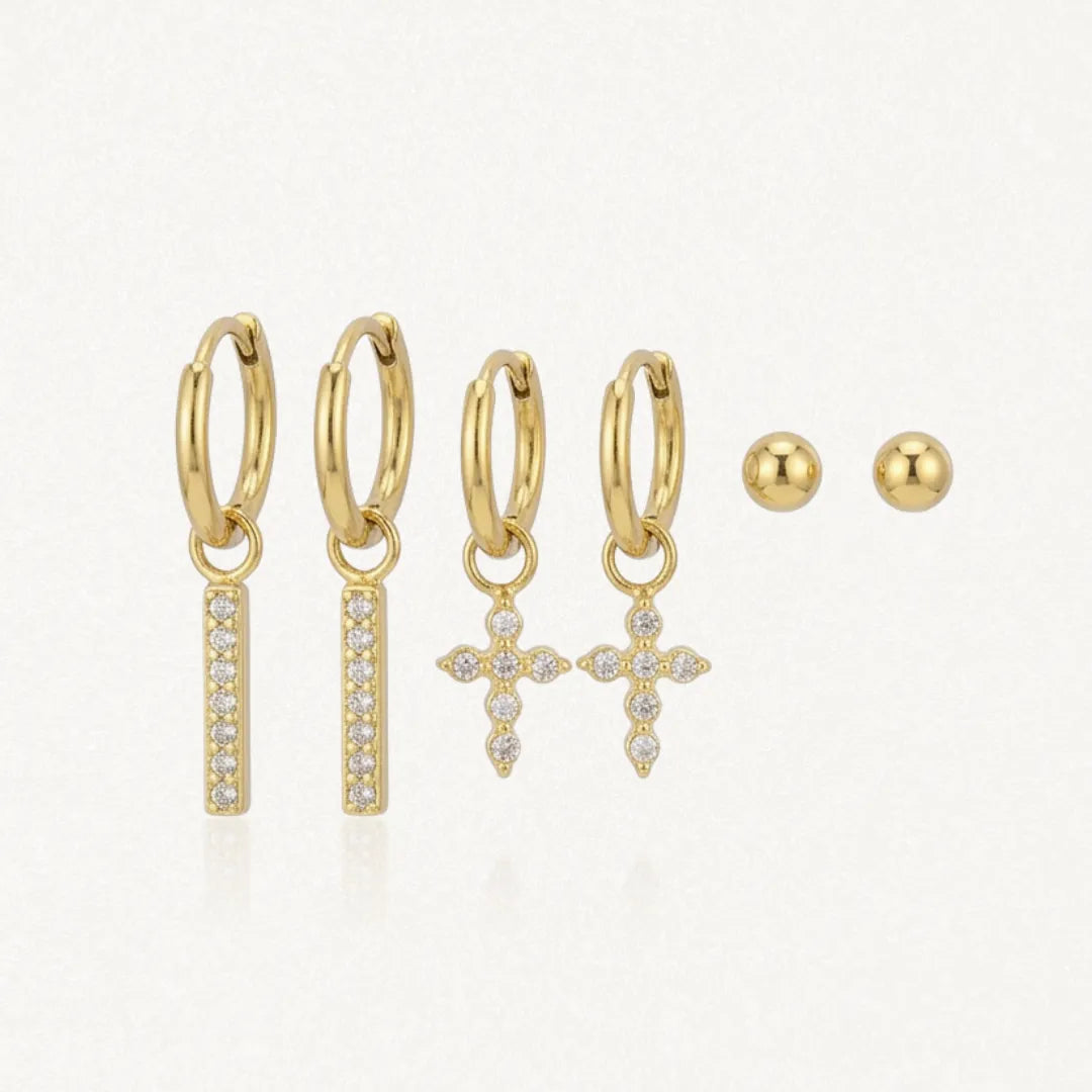 Boucles d'oreilles en acier inoxydable doré : créoles à barrettes et croix en zircon, et puces boules.