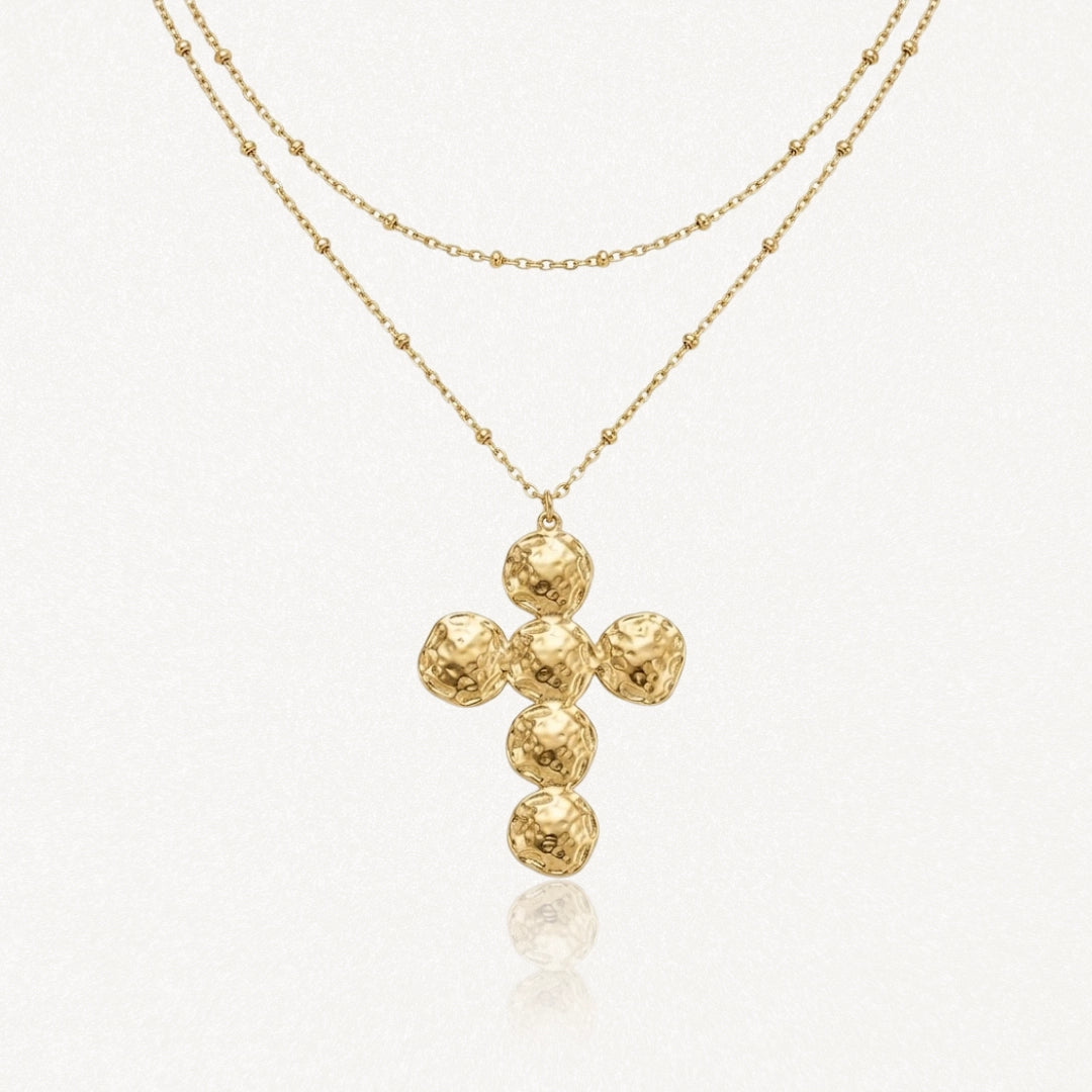 Collier double chaîne en acier inoxydable doré avec pendentif croix martelée en 5 boules.