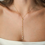 Collier en Y en acier inoxydable doré, chaîne à perles en pierre naturelle. Double pendentif avec deux agates blanches