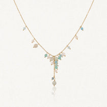 Collier en Y en acier inoxydable doré avec breloques de perles d'eau douce, amazonite et pierres naturelles.
